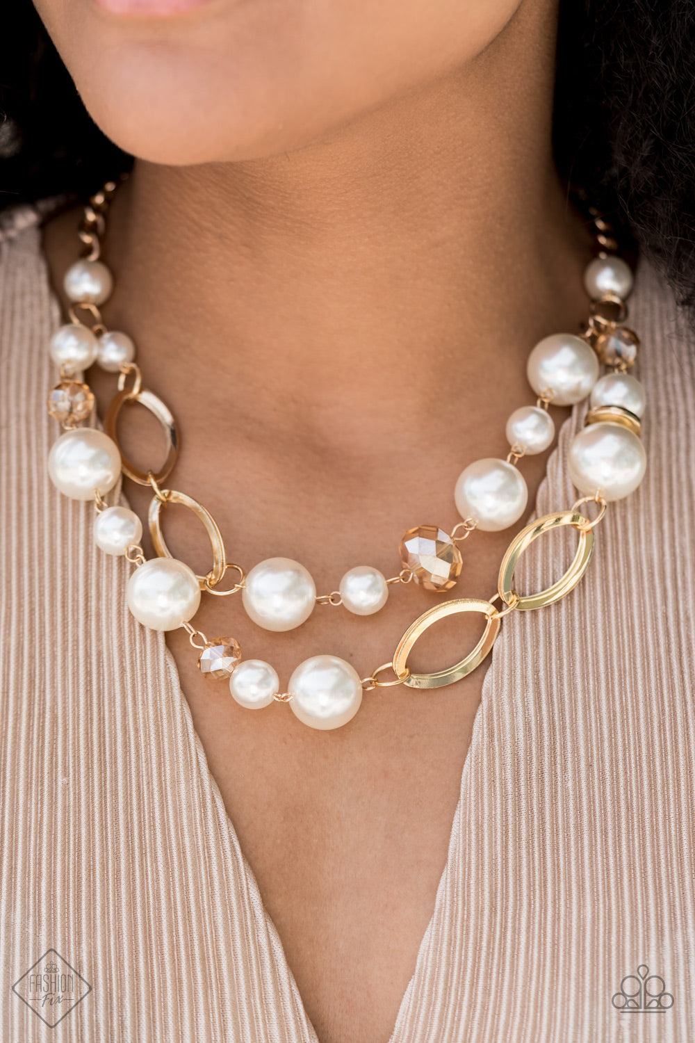 Pearl necklace trend 2020 online