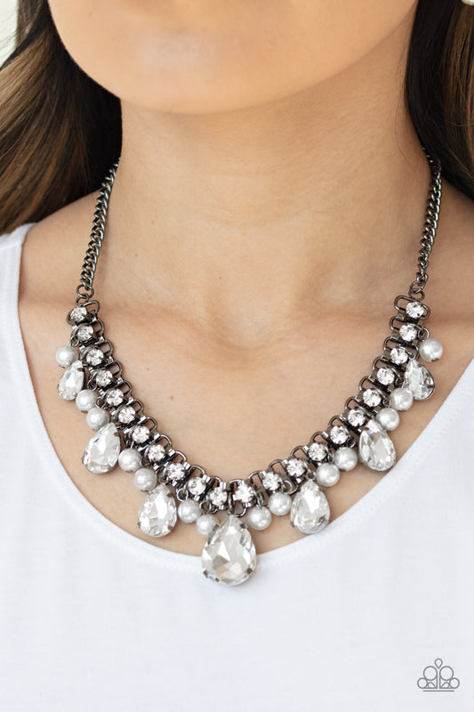 Knockout Queen Black Necklace - Paparazzi Accessories