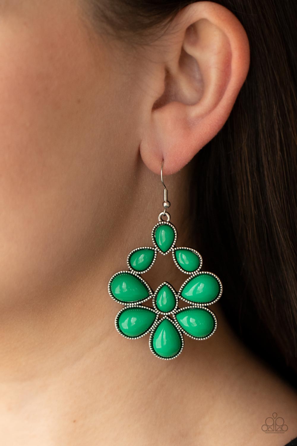 In Crowd Couture Green Earring - Paparazzi Accessories