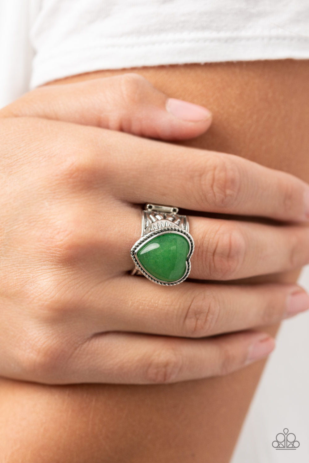 Stone Age Admirer Green Ring Paparazzi Accessories 3D Jewelz